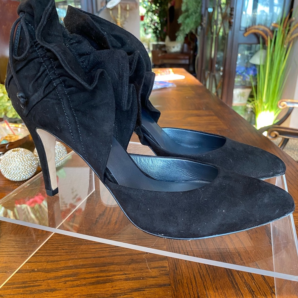 NEW! LaFenice FABULOUS Italian Black Suede Pump with “Ruffle” around the ankle
